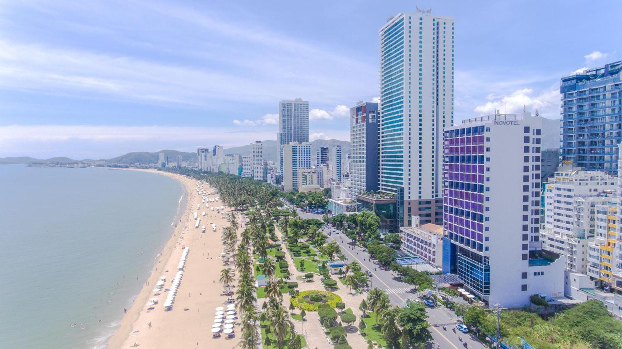 Novotel На Транг Екстериор снимка
