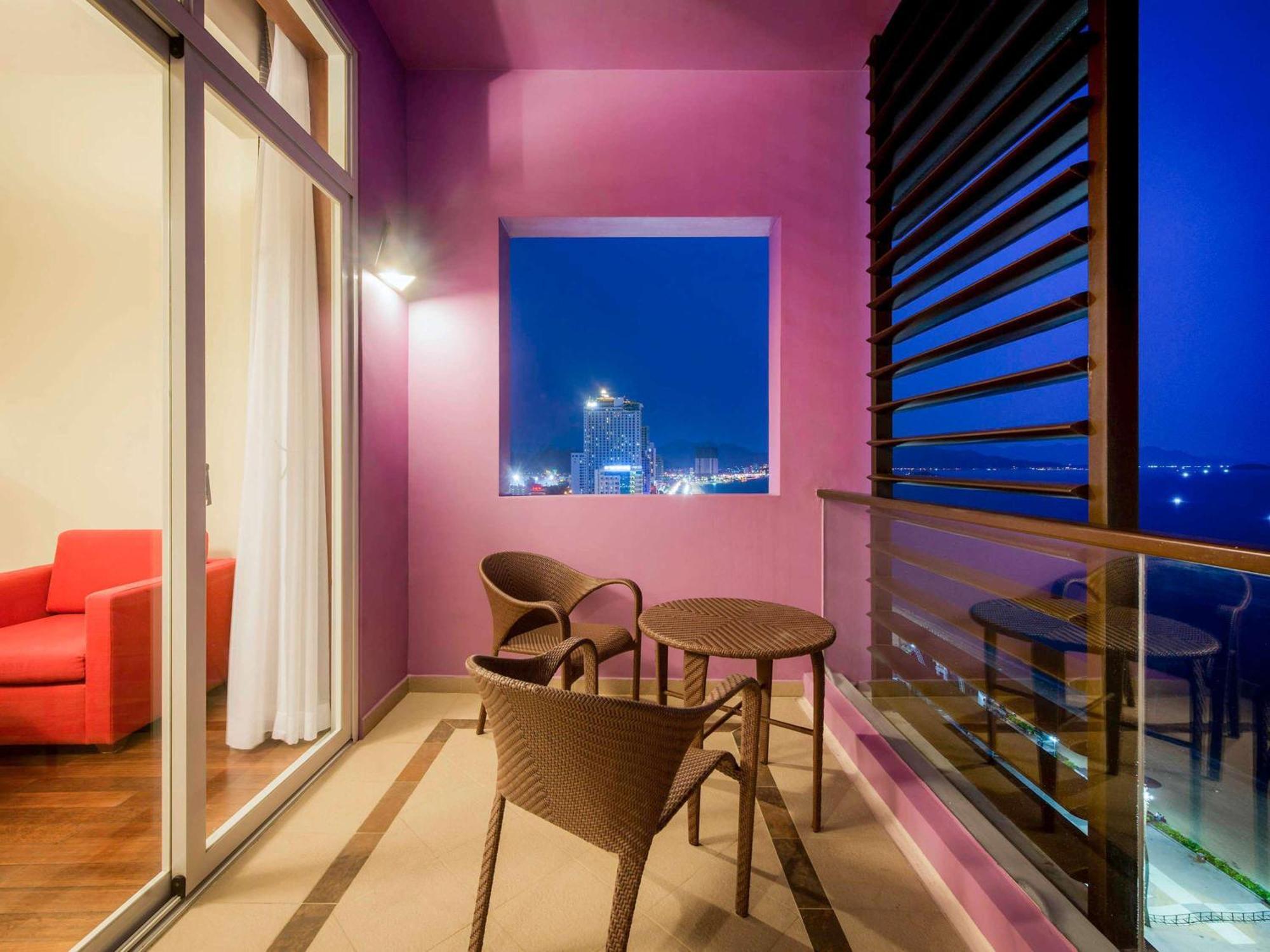Novotel На Транг Екстериор снимка