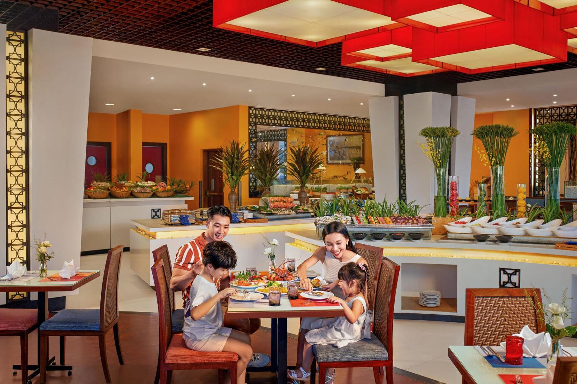 Novotel На Транг Екстериор снимка