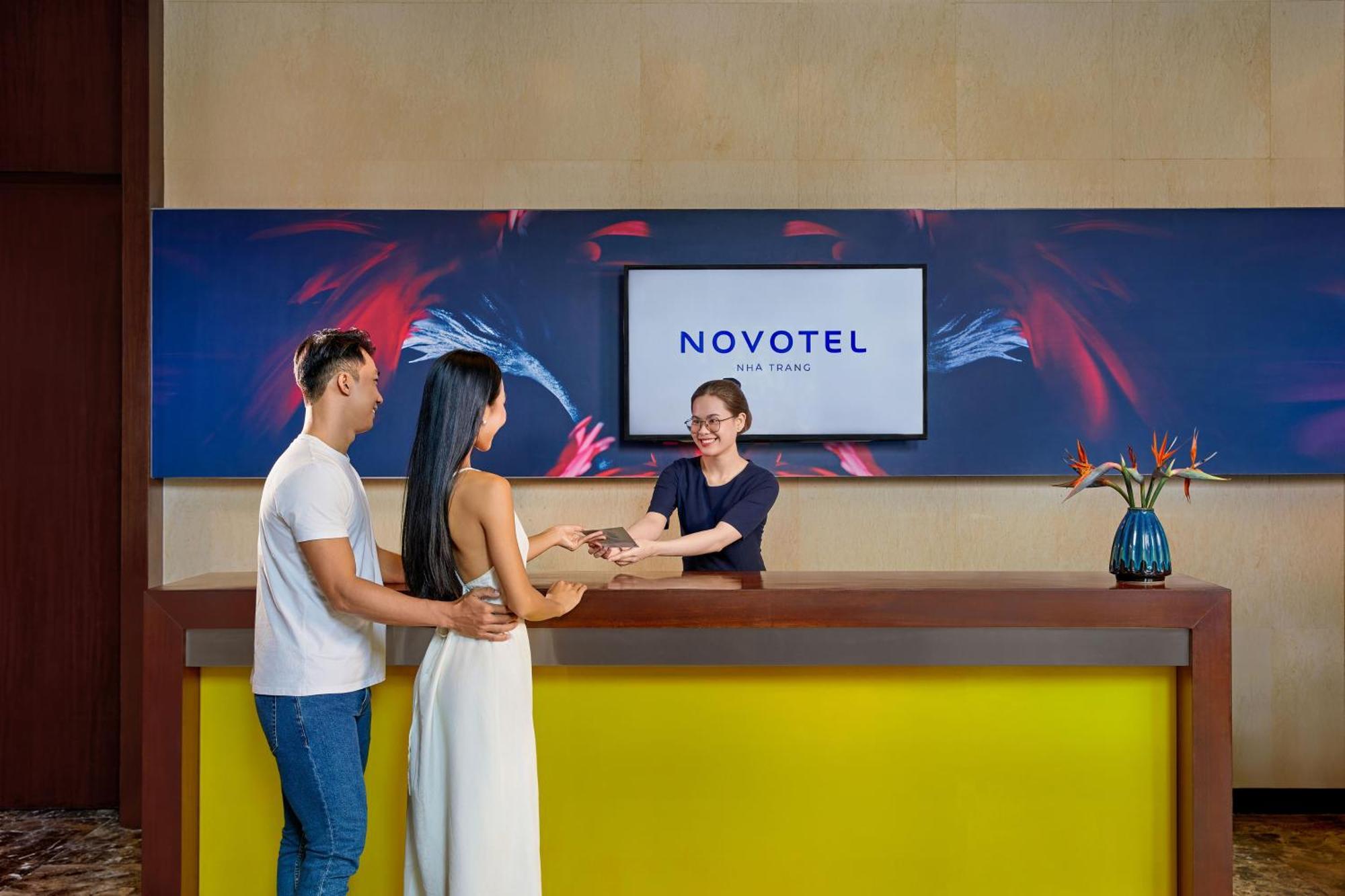 Novotel На Транг Екстериор снимка