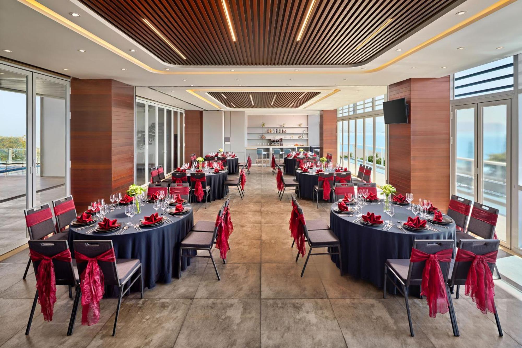 Novotel На Транг Екстериор снимка