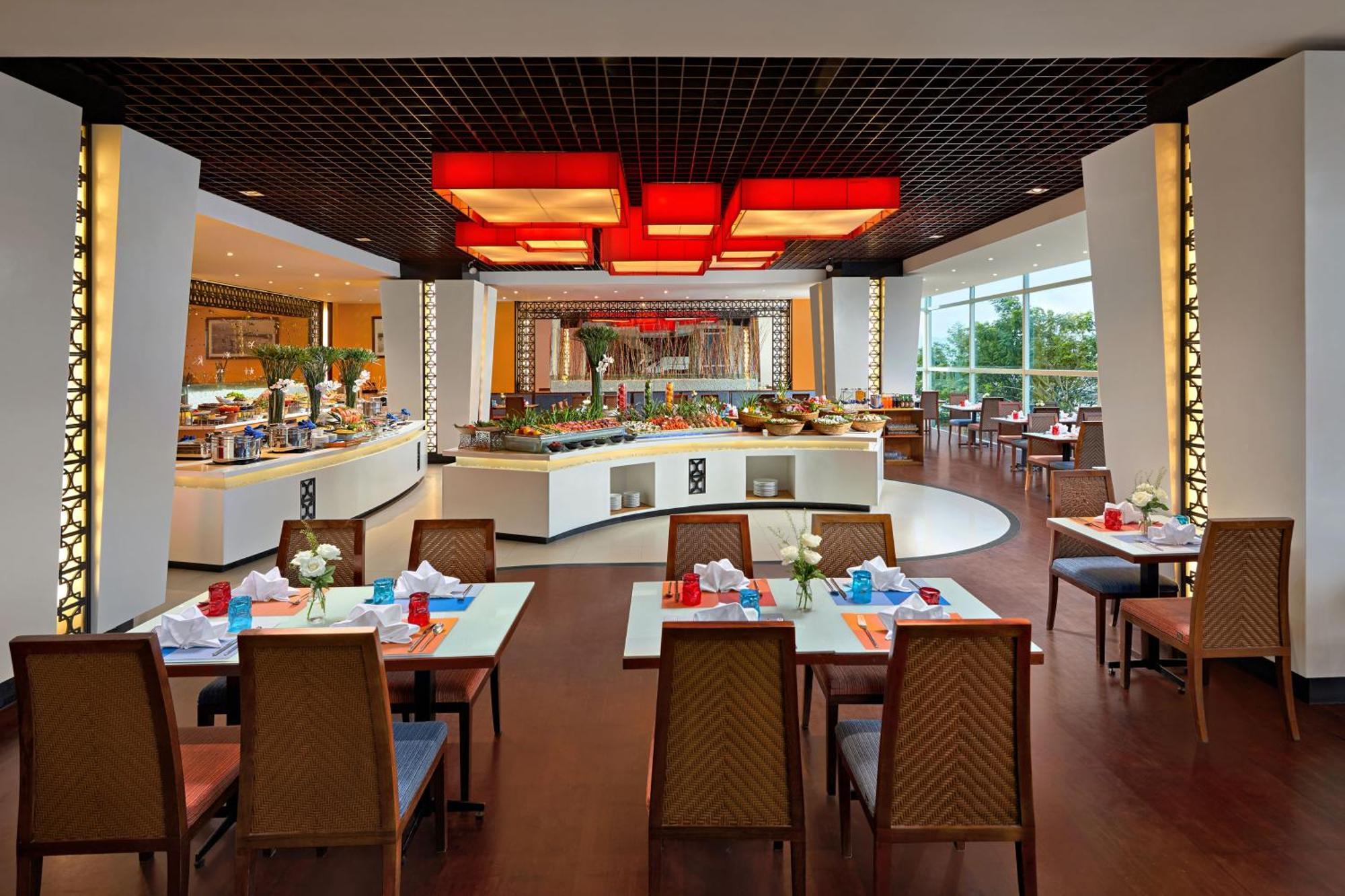 Novotel На Транг Екстериор снимка