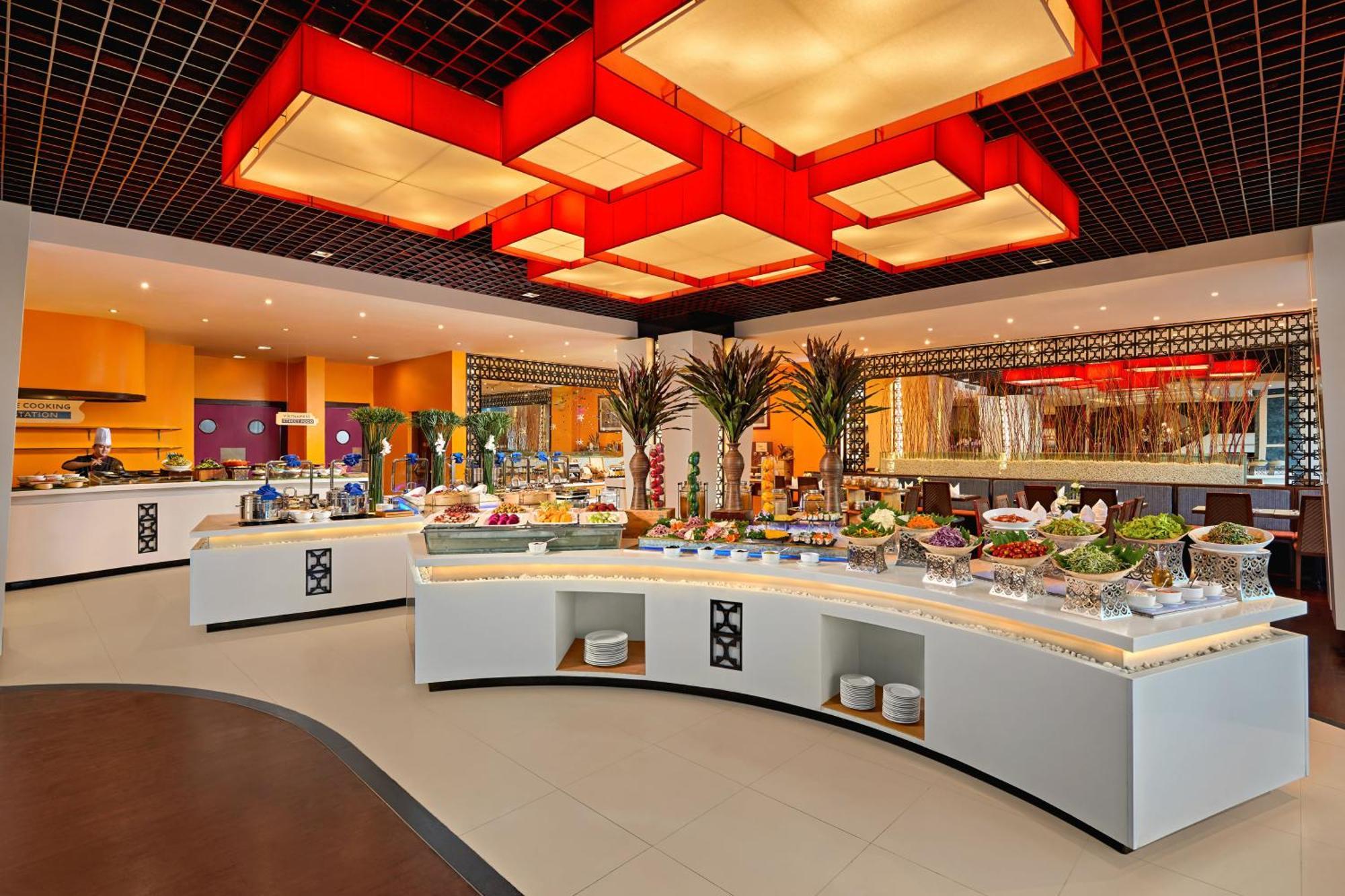 Novotel На Транг Екстериор снимка