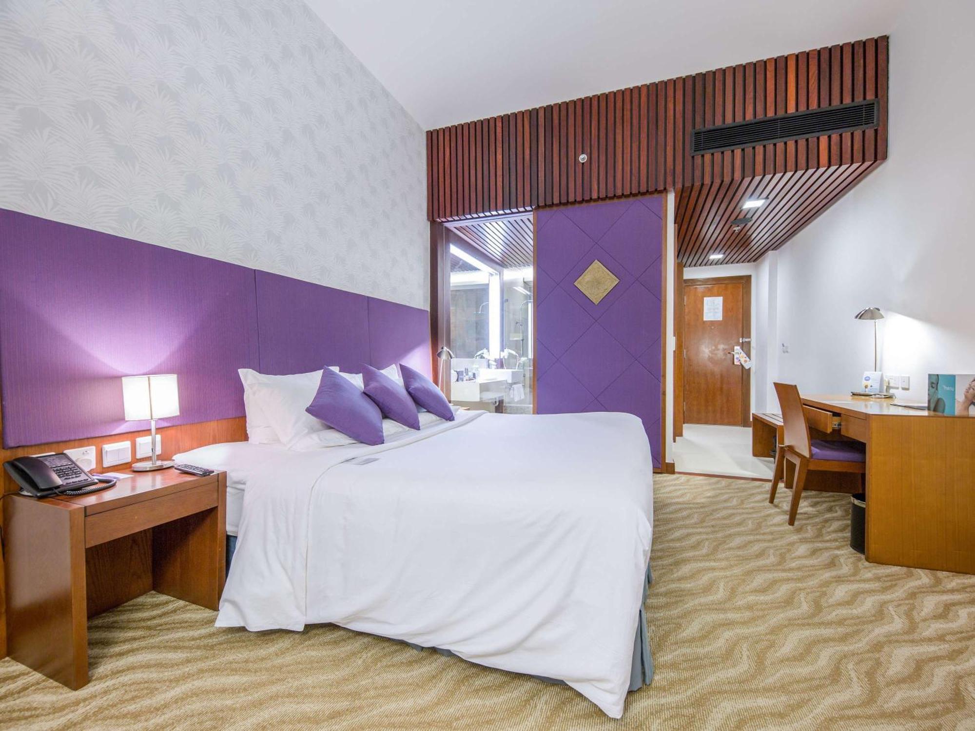 Novotel На Транг Екстериор снимка