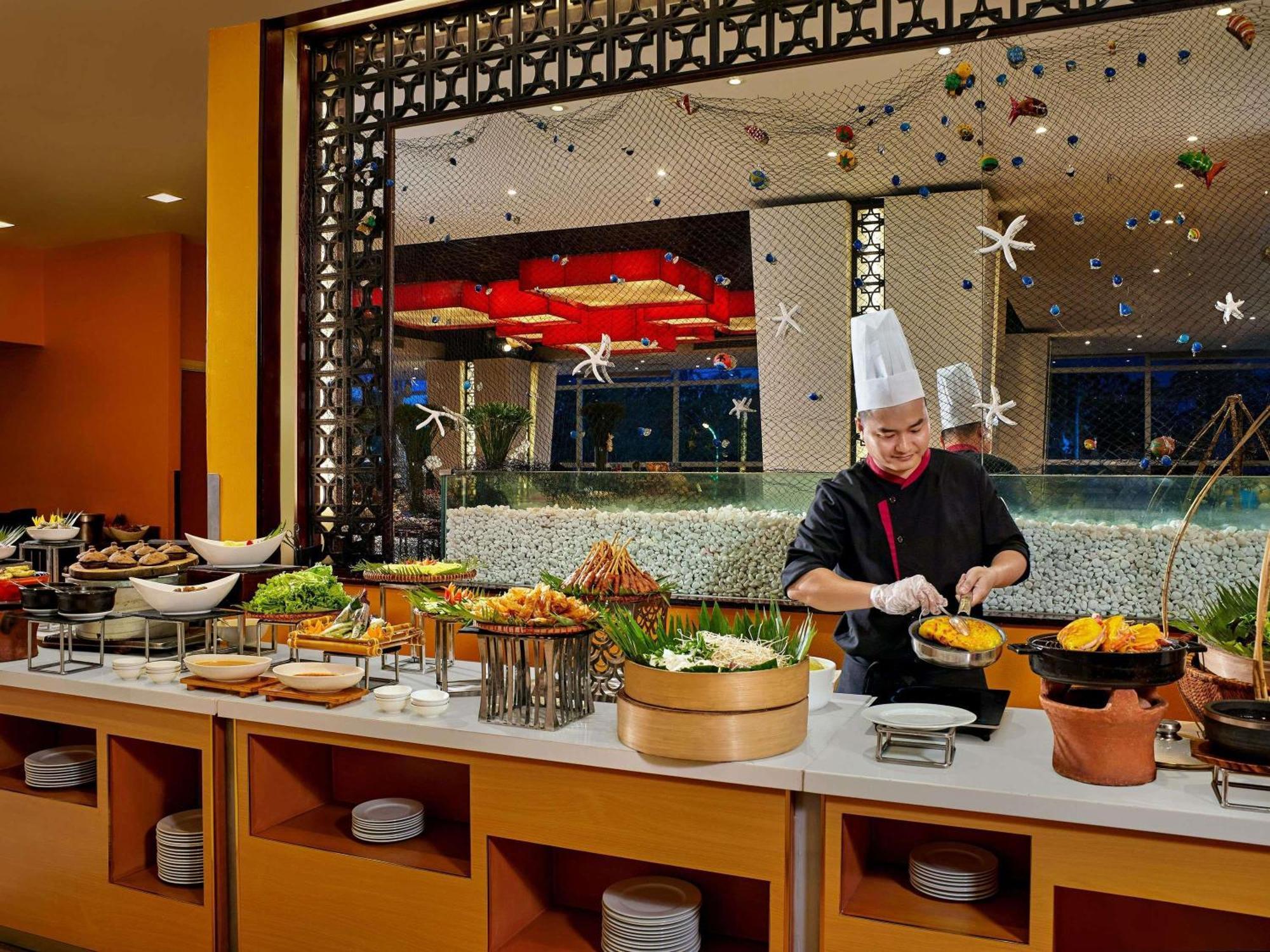 Novotel На Транг Екстериор снимка